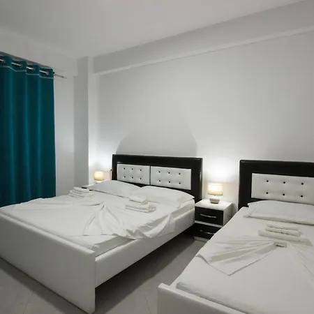 Grand Blue Aparthotel Sarande Exterior photo