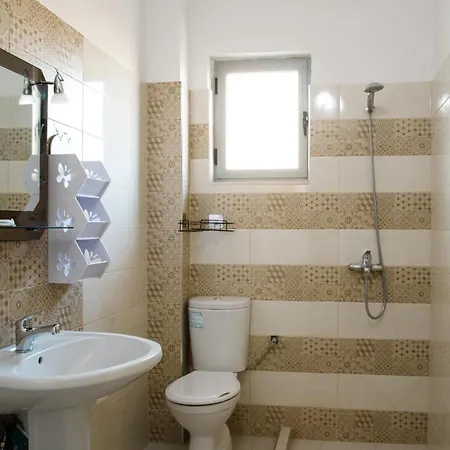 Grand Blue Aparthotel Sarande Exterior photo