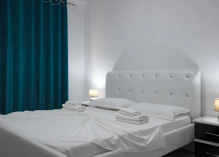 Grand Blue Aparthotel